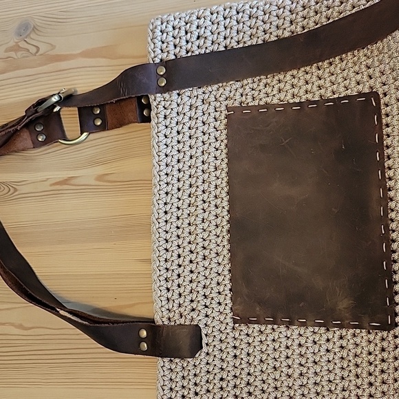 🌟HOST Pick🌟 LEATHER Crochet Store Leather, Macrame Tote - Picture 2 of 9